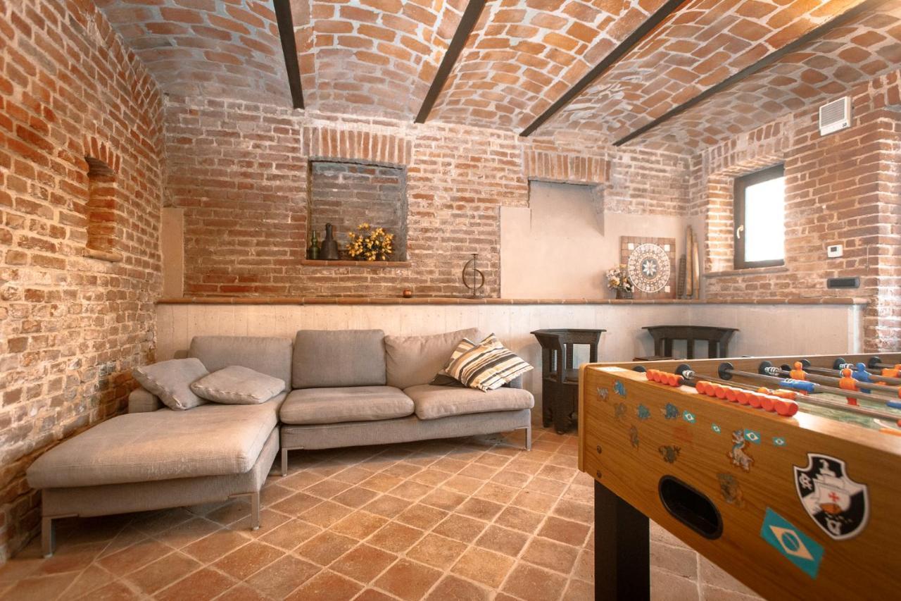 B&B Esclusivo, Nel Cuore Del Monferrato Asti Buitenkant foto